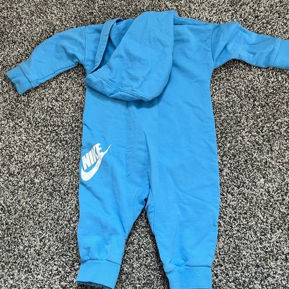 Nike Baby Boy Gender Neutral Blue One Piece Romper Size 6-9 months NWOT - Picture 3 of 3